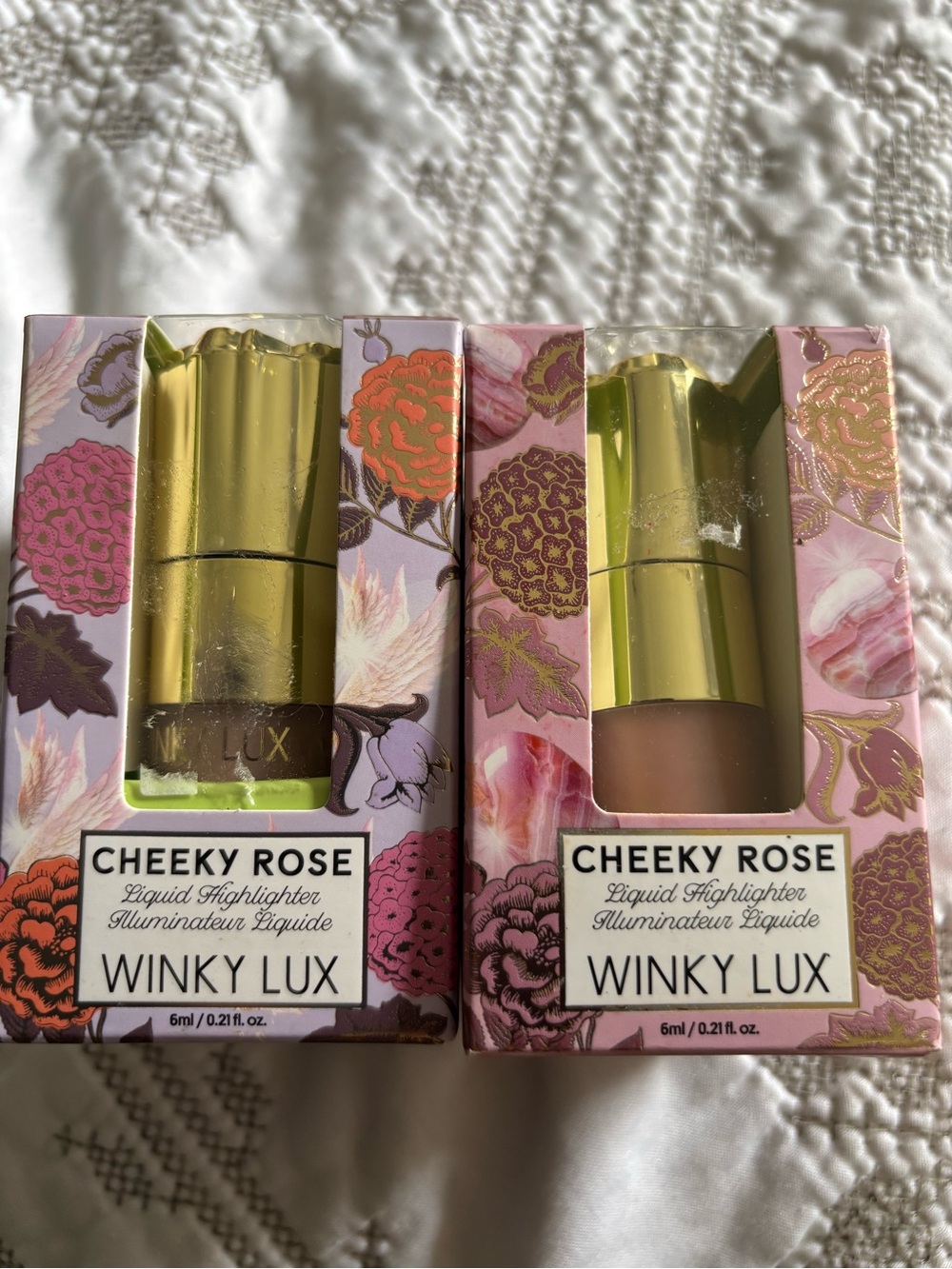 Winky Lux Liquid highlighter illumination
NWT in box